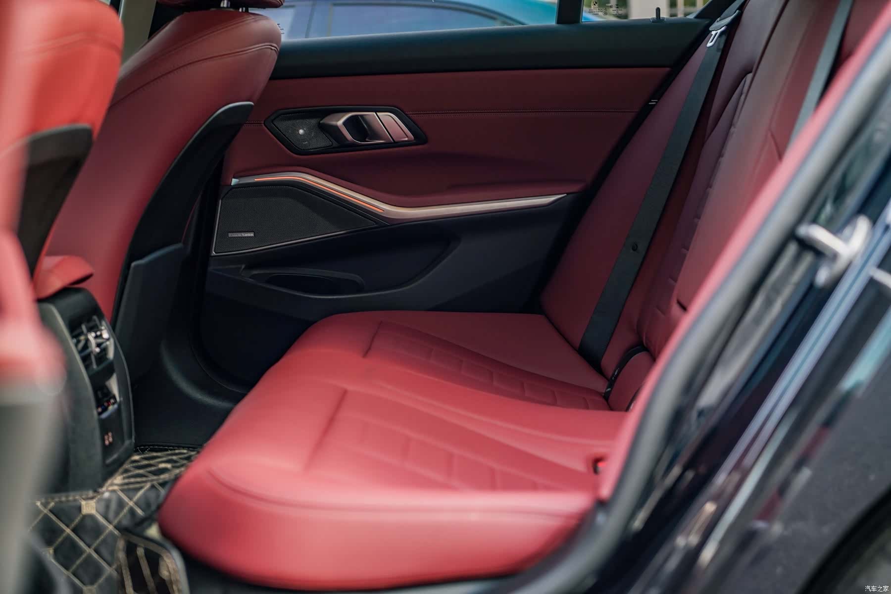 BMW 3 Series, 2021 12