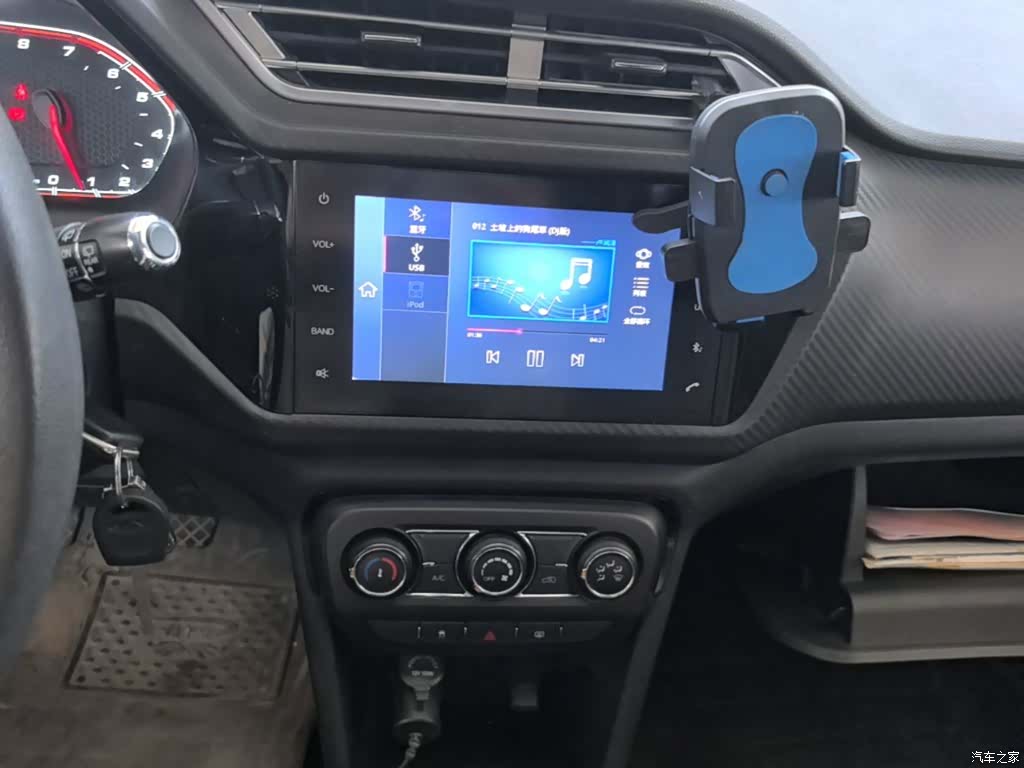 Chery 3x, 2019 13