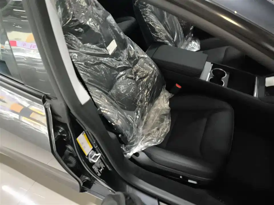 Tesla Model 3 Tesla Model 3