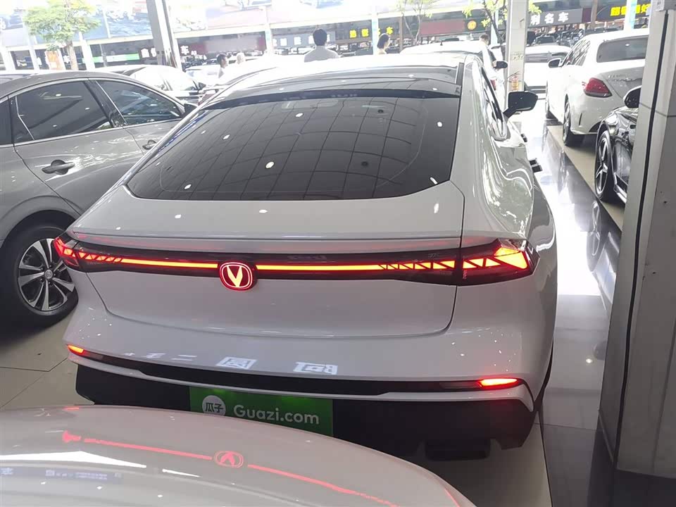 Changan UNI-V
