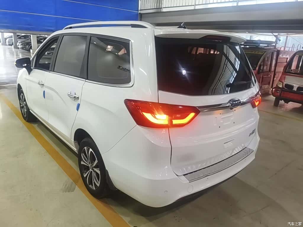 JAC R3, 2018 все фото