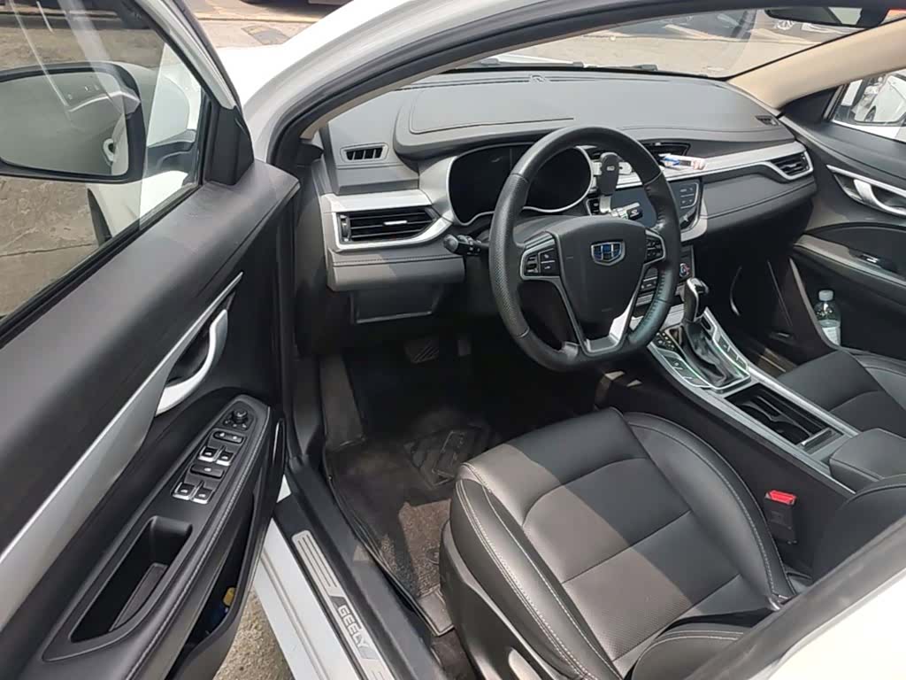 Geely Emgrand, 2019 16