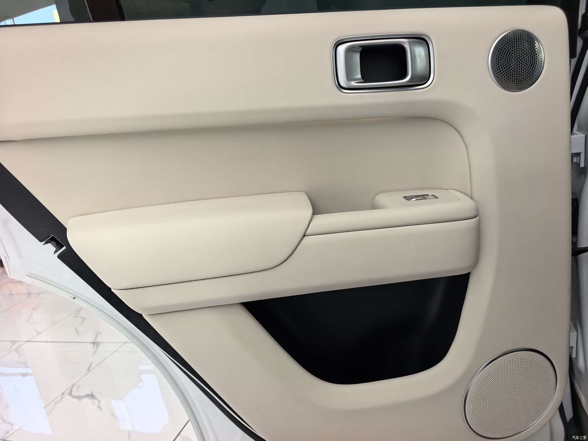 Li Auto L8, 2025 18
