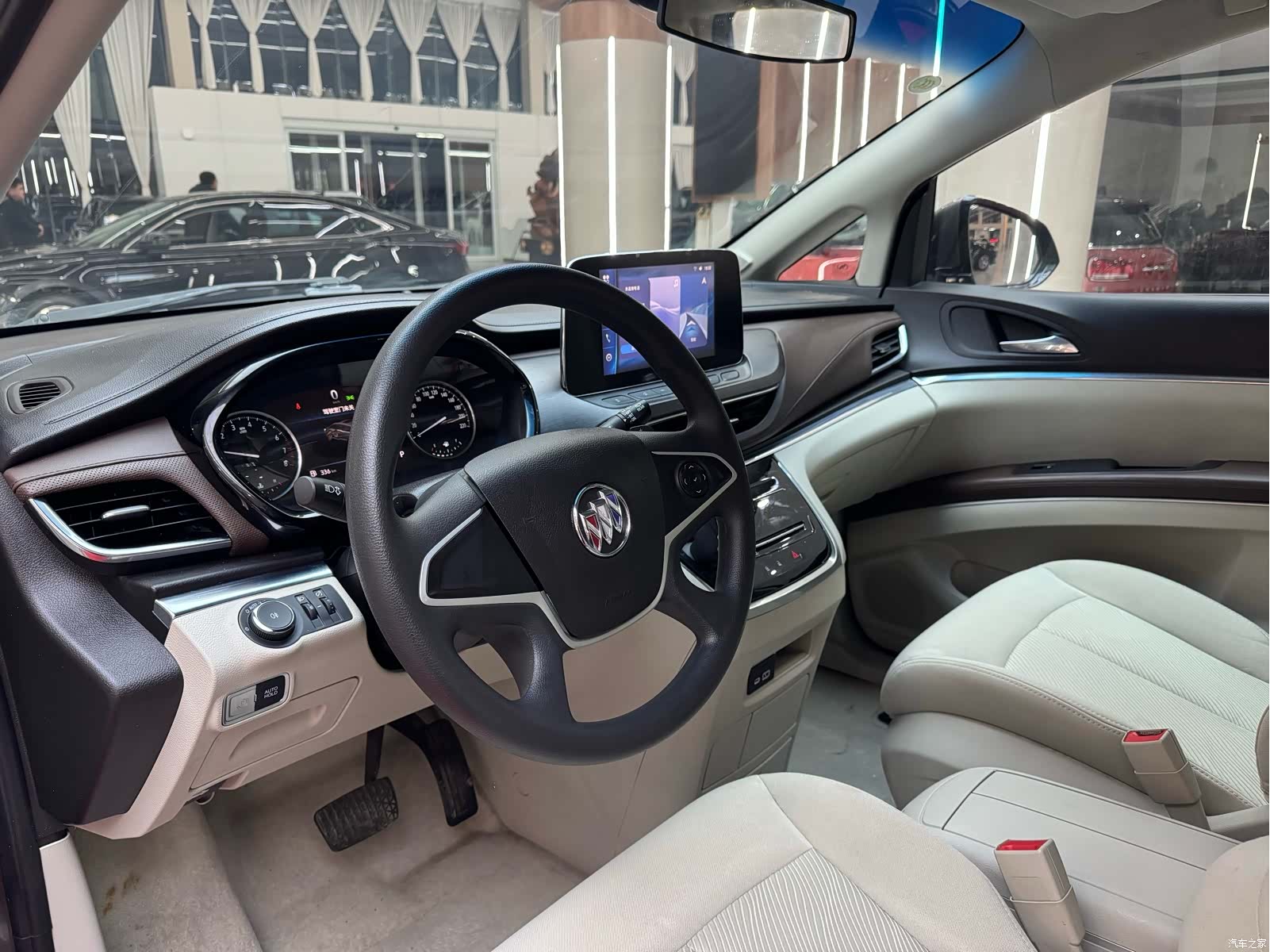 Buick GL8, 2024 12