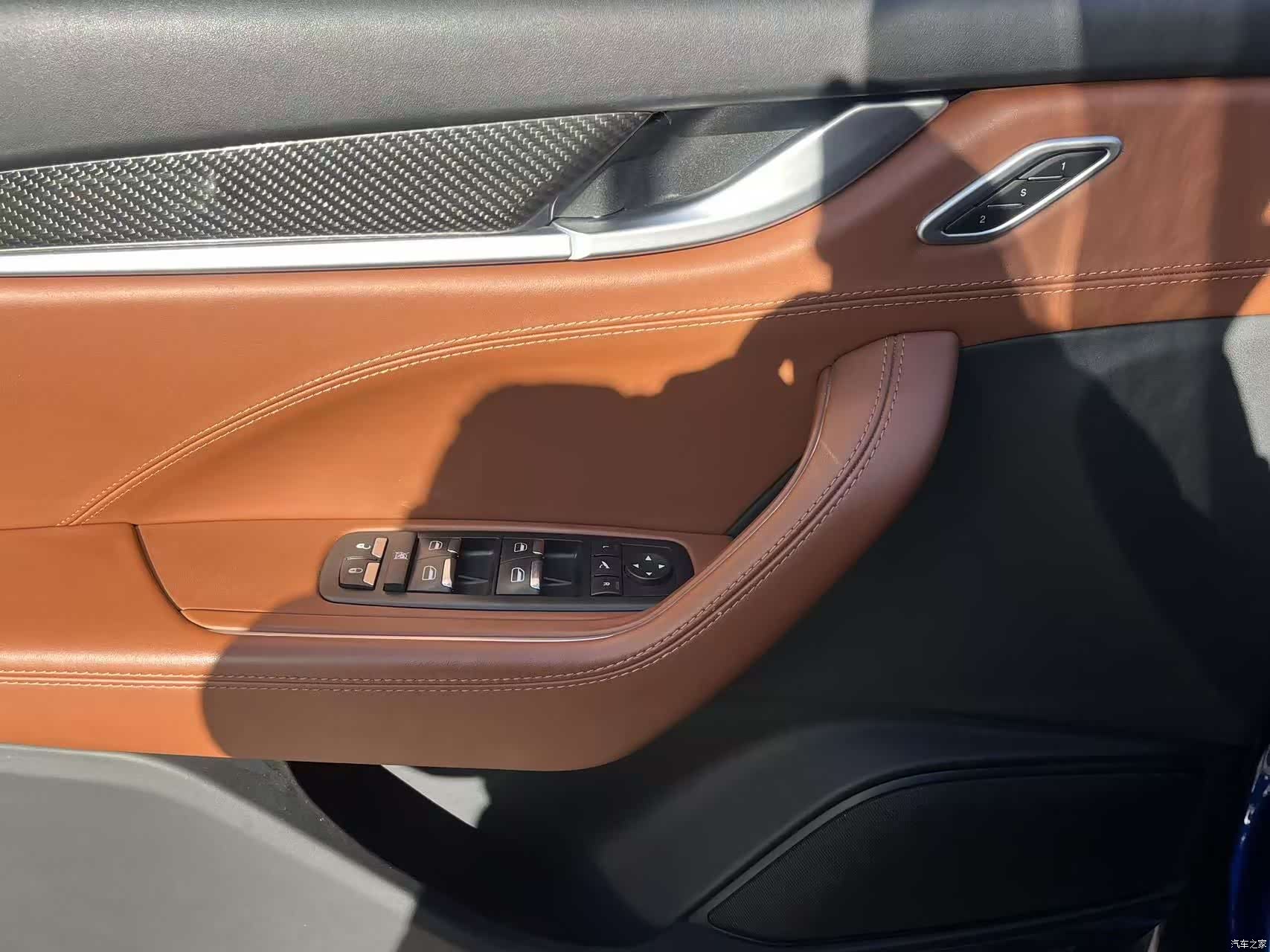 Maserati Levante, 2017 11