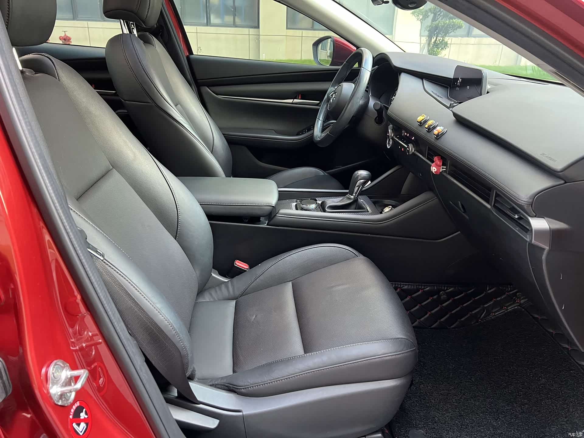 Mazda Mazda3, 2020 10