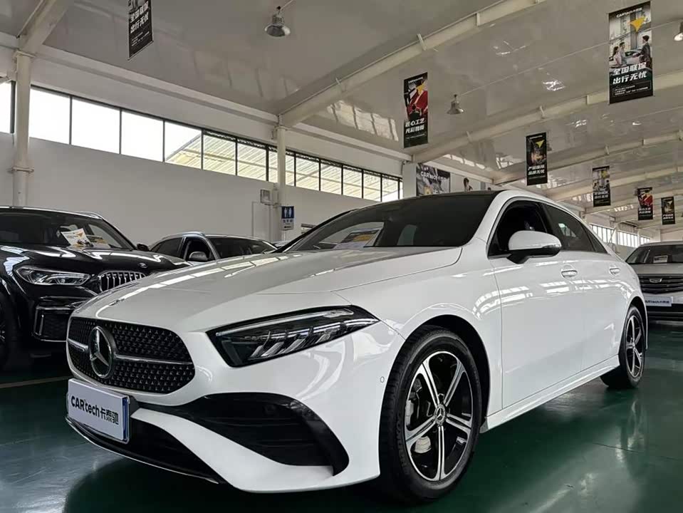 Mercedes-Benz Class A Mercedes-Benz Class A