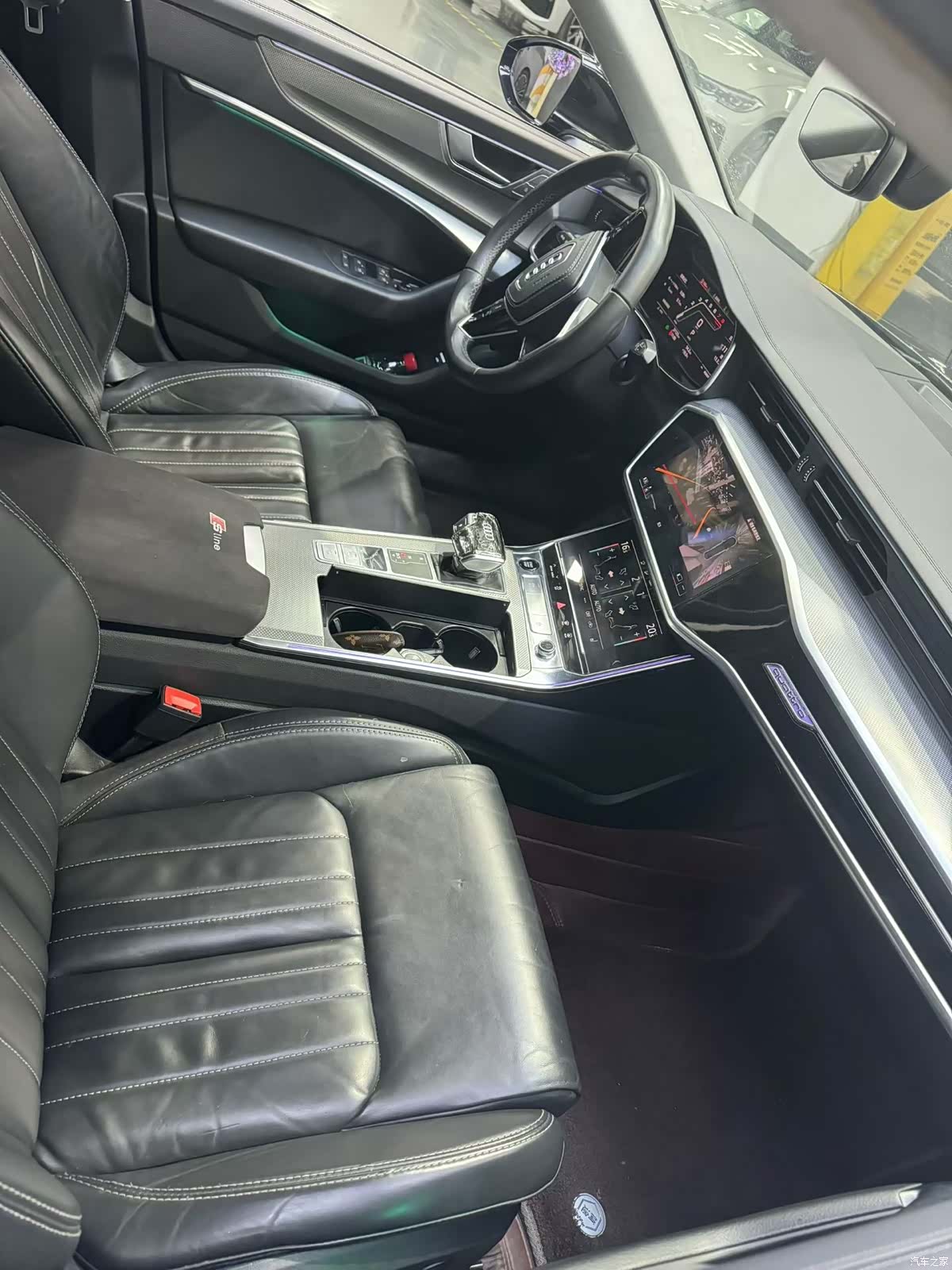 Audi A6L, 2022 4