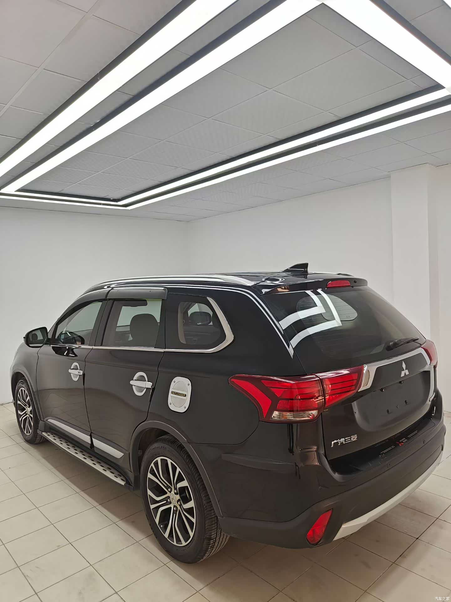 Mitsubishi Outlander, 2018 4