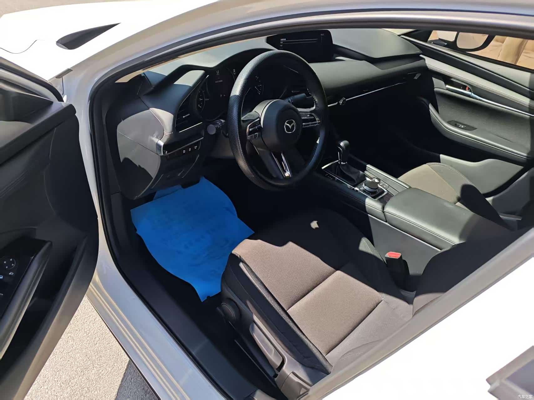 Mazda Mazda3, 2022 6