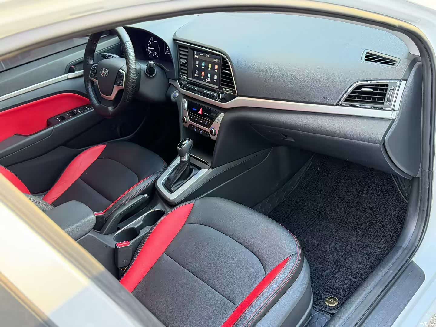 Hyundai 15, 2018 6