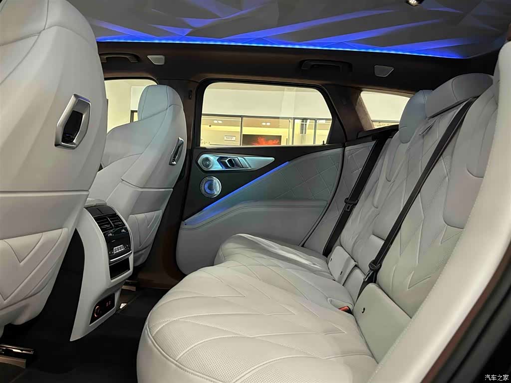 BMW XM, 2024 9