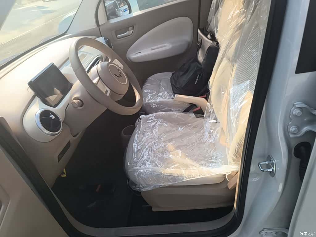 Wuling MINIEV, 2025 15