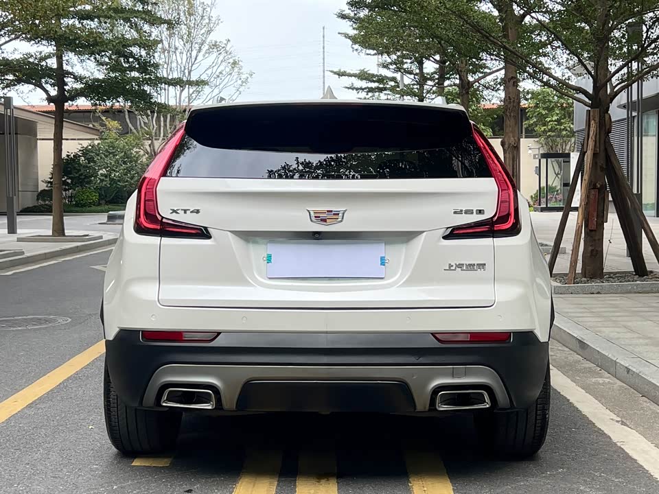 Cadillac XT4