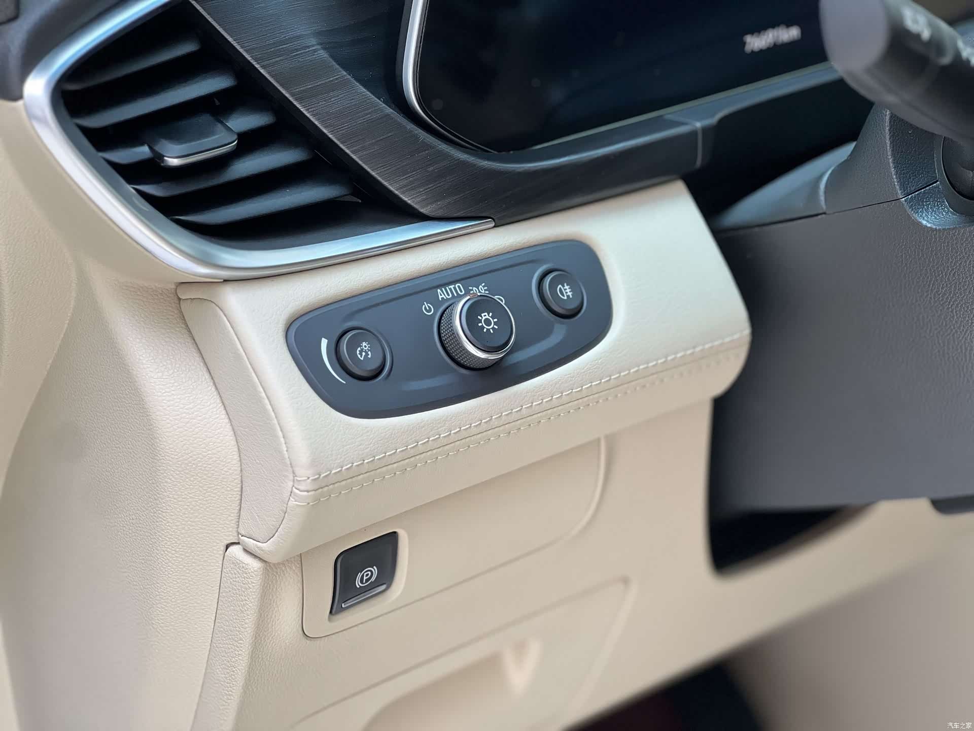 Buick GL8, 2021 6