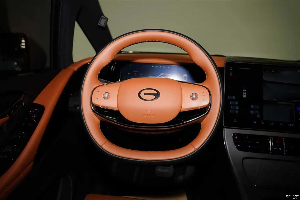 Trumpchi M8, 2025 11