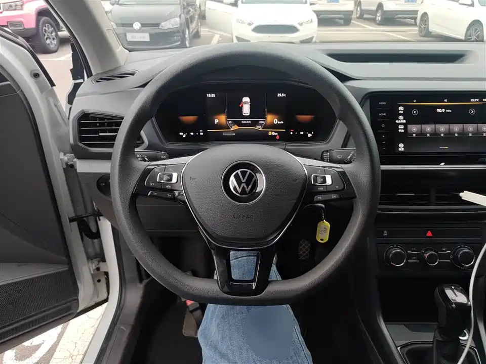 Volkswagen Tu Kai