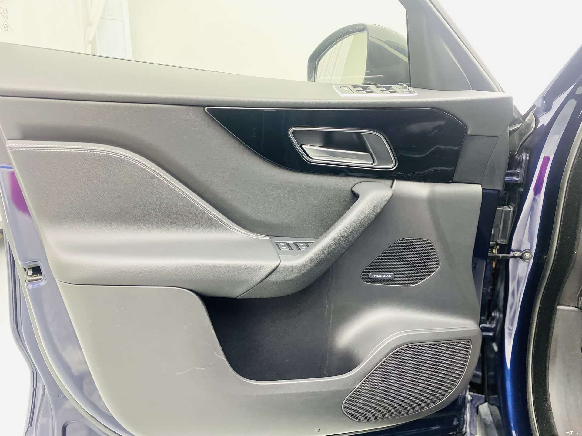 Jaguar F-PACE, 2018 16