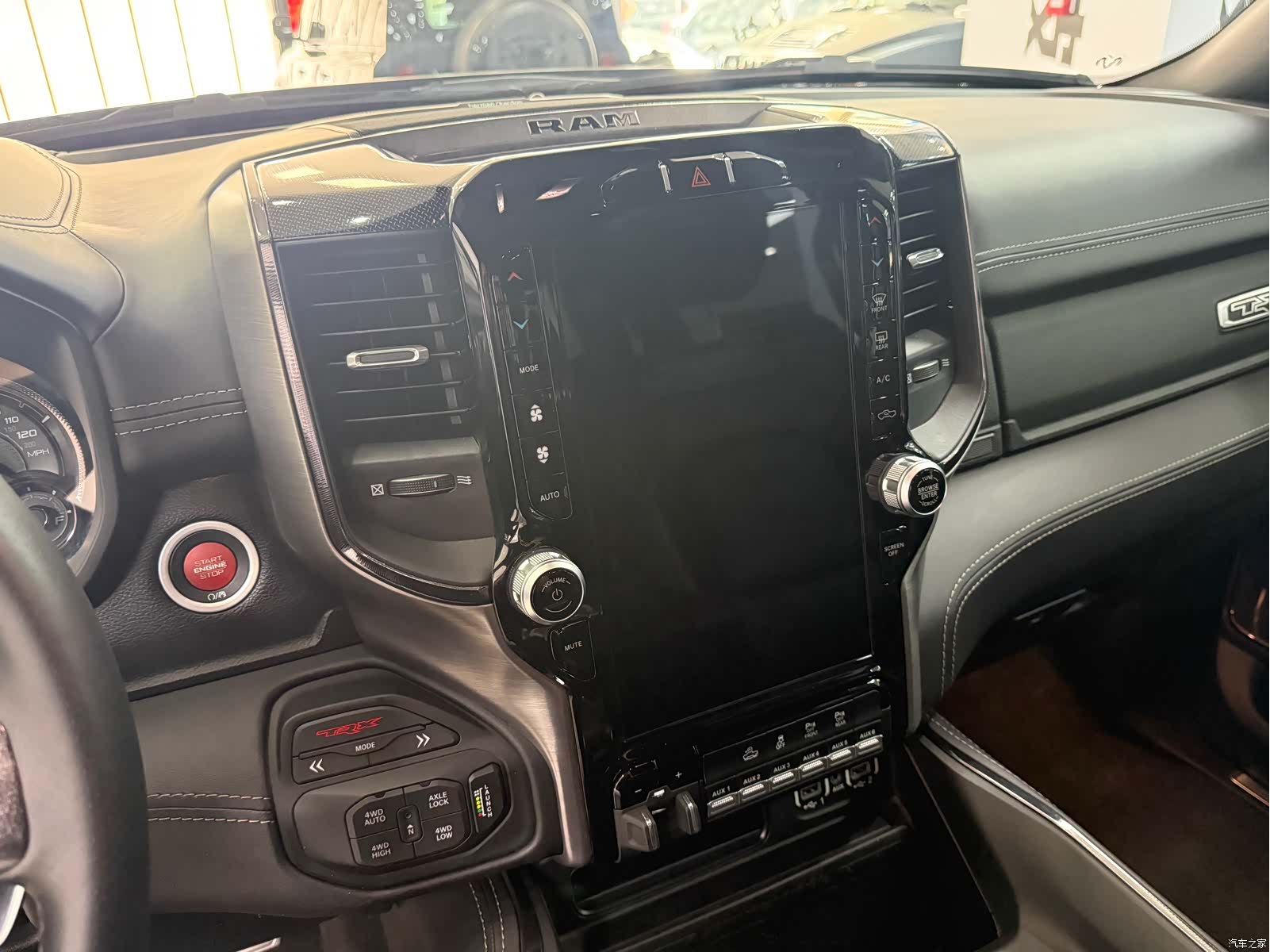 RAM Trucks, 2023 8