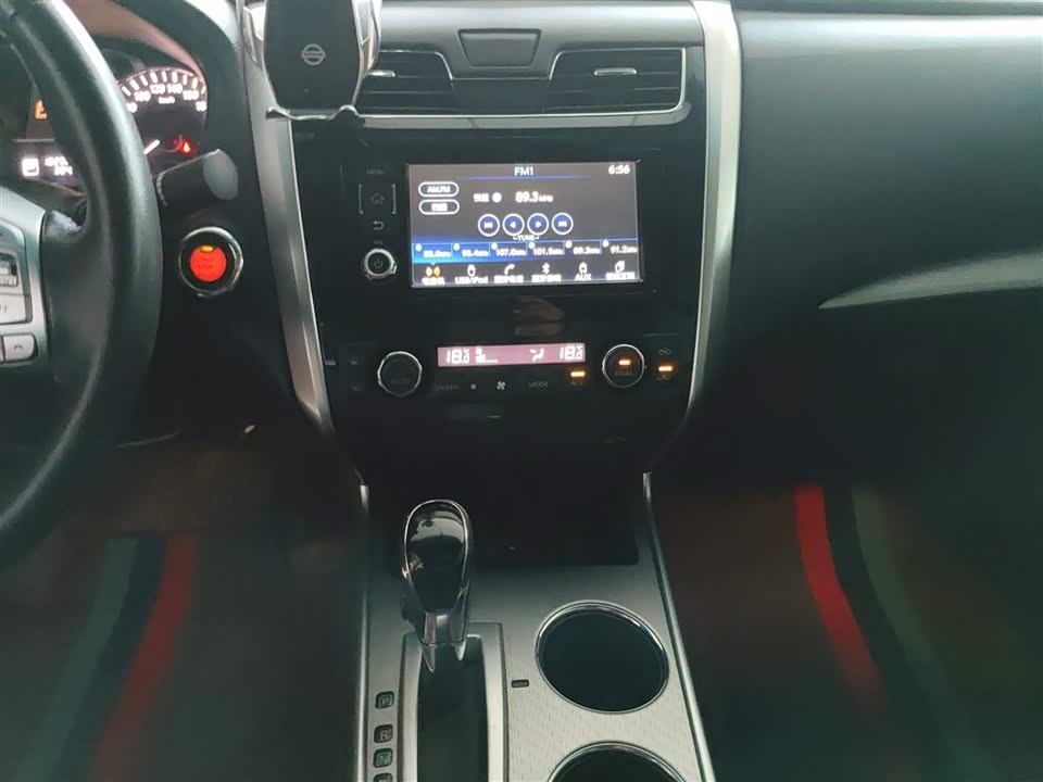 Nissan Teana Nissan Teana