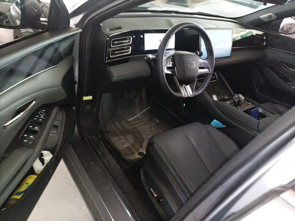 BYD Qin L
