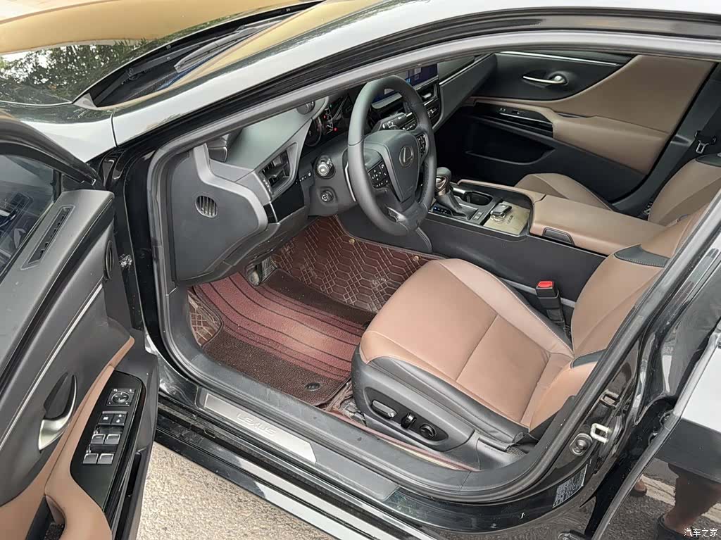Lexus ES, 2023 3