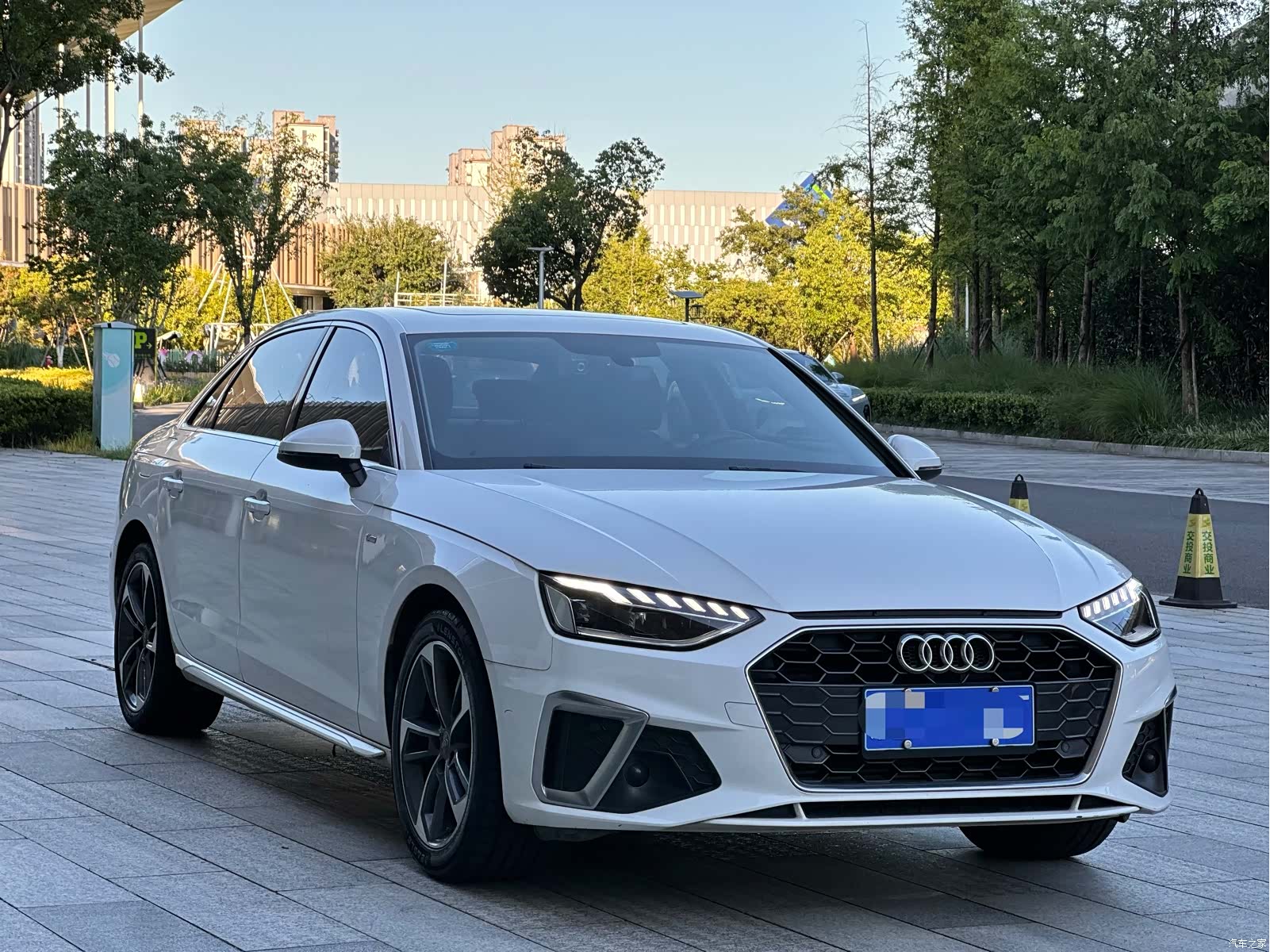 Audi A4L, 2020 3