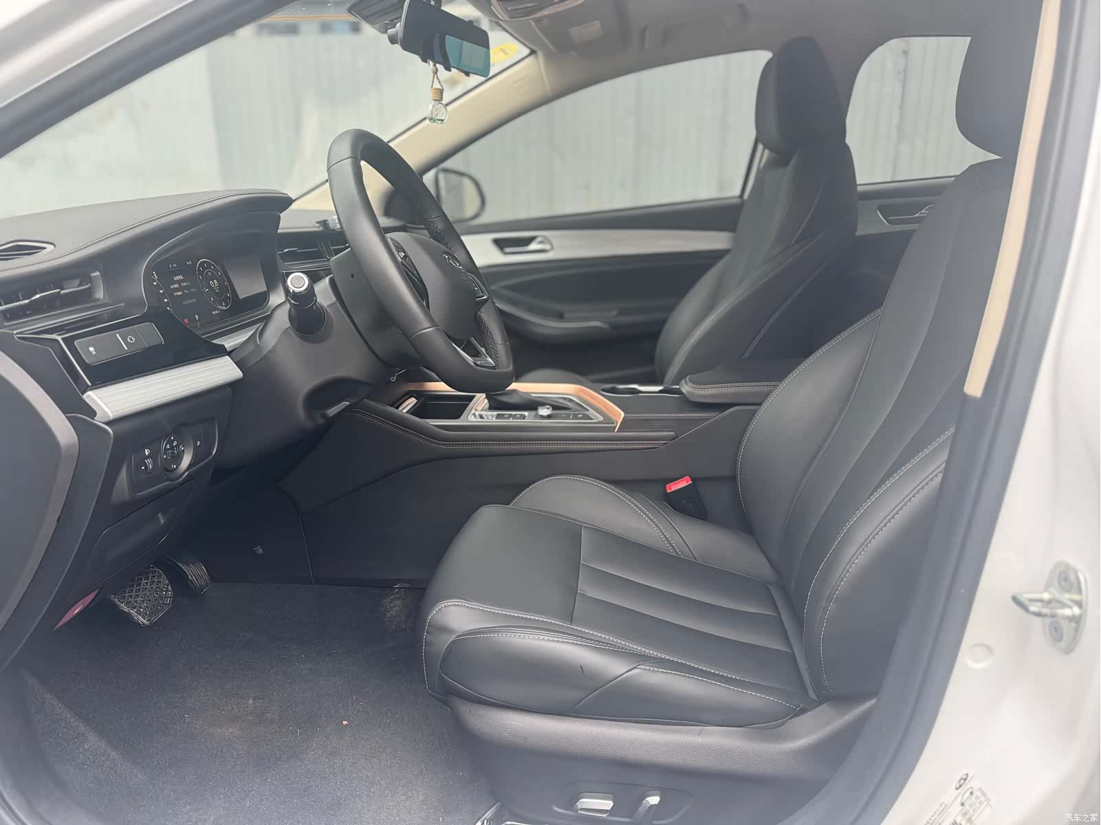Chery 5, 2021 все фото