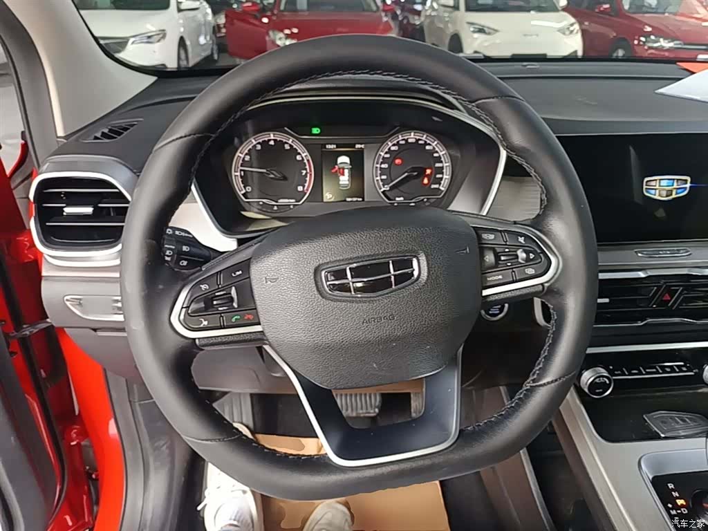 Geely Coolray, 2020 11