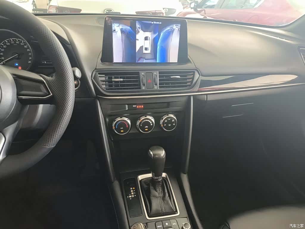 Mazda CX-4, 2020 13
