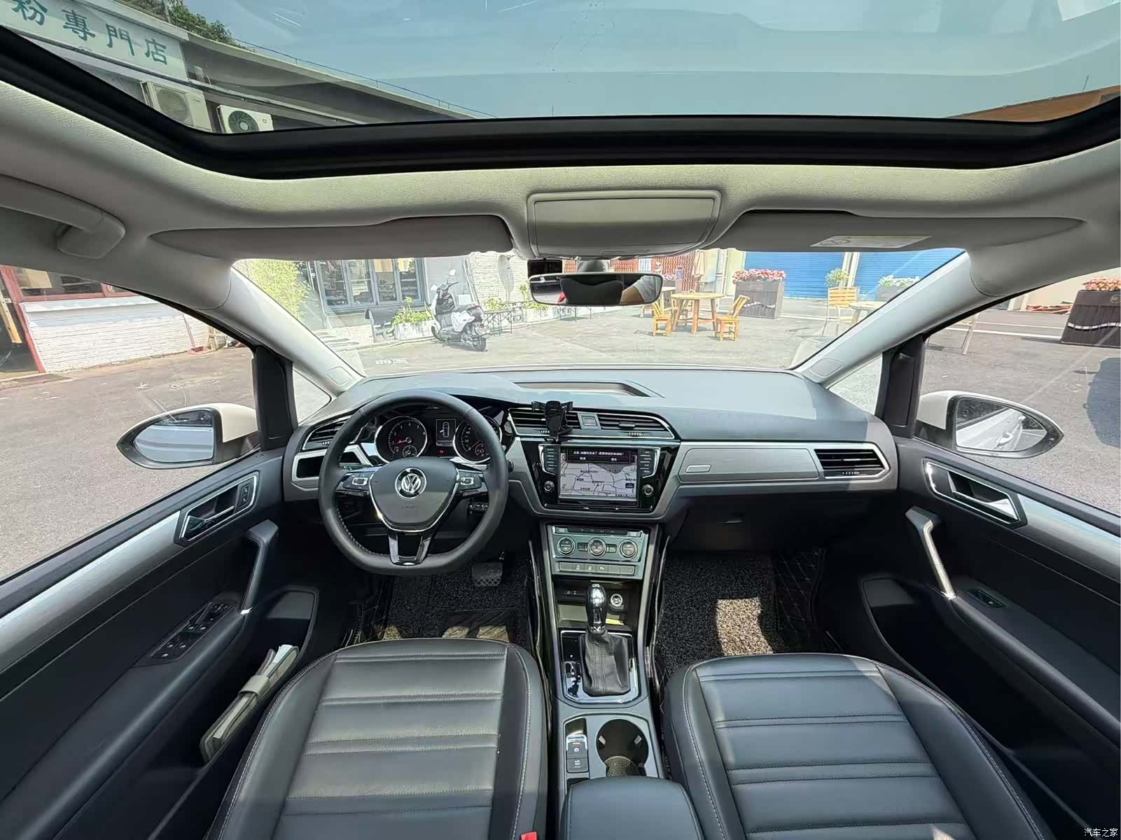 Volkswagen L, 2019 4