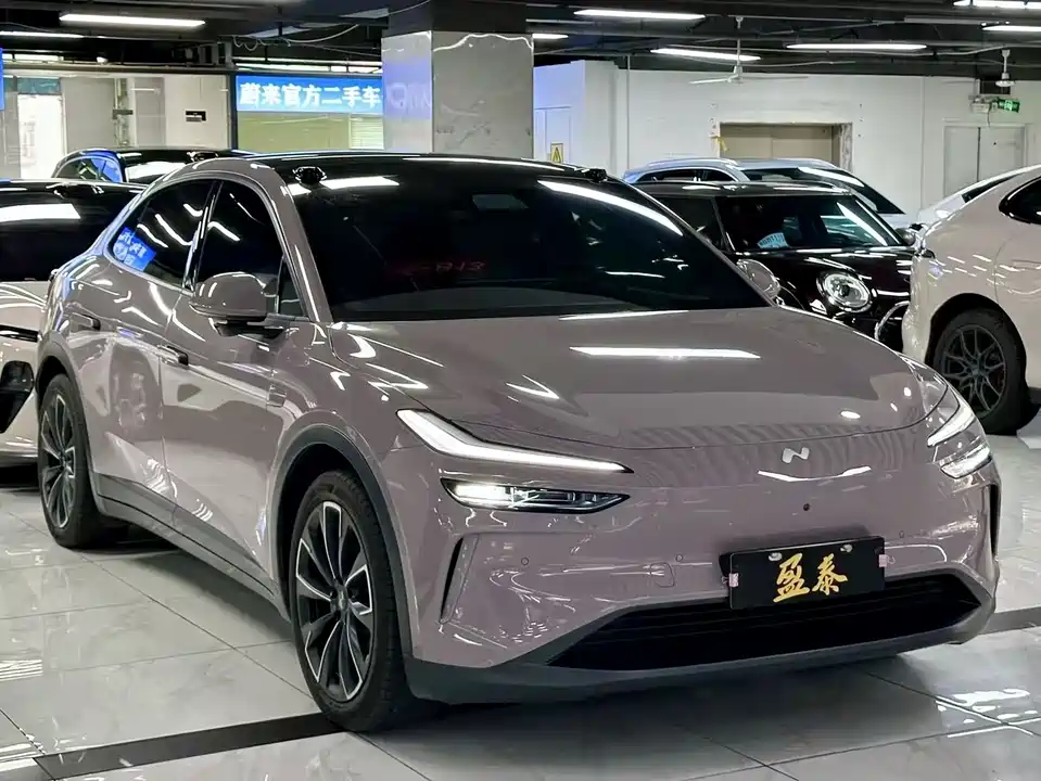 NIO L60