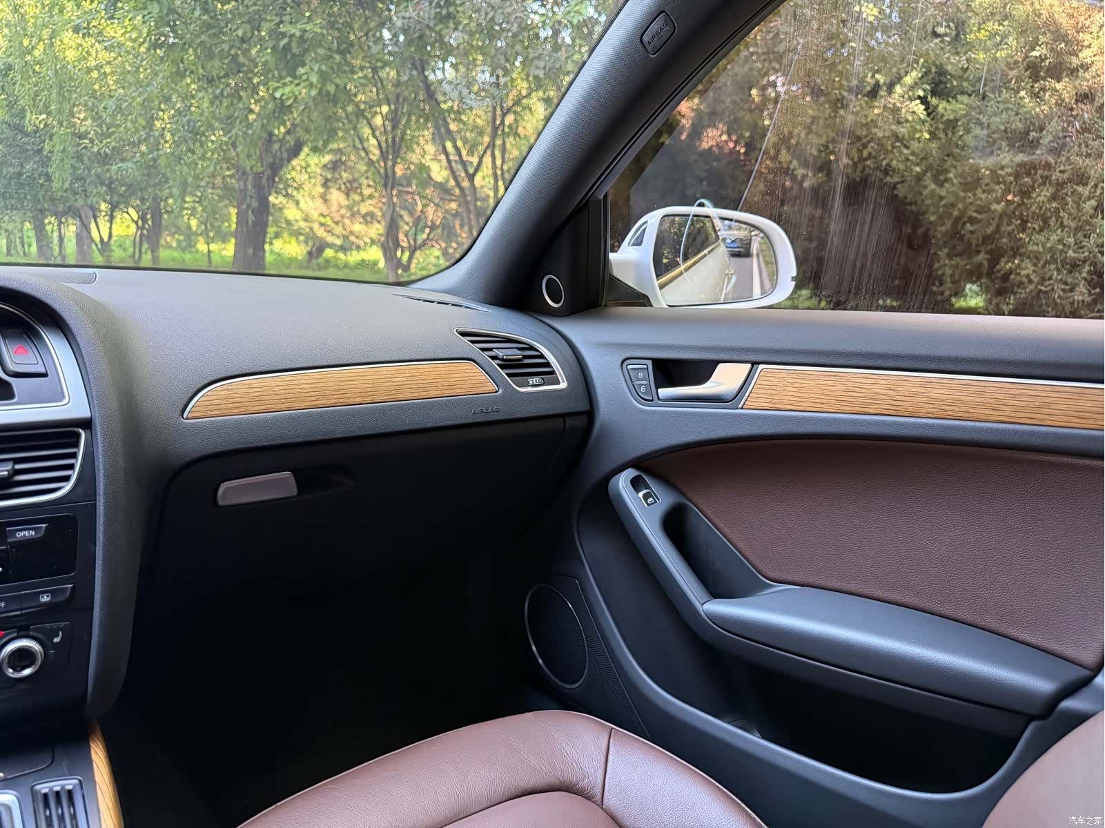 Audi A4L, 2016 11