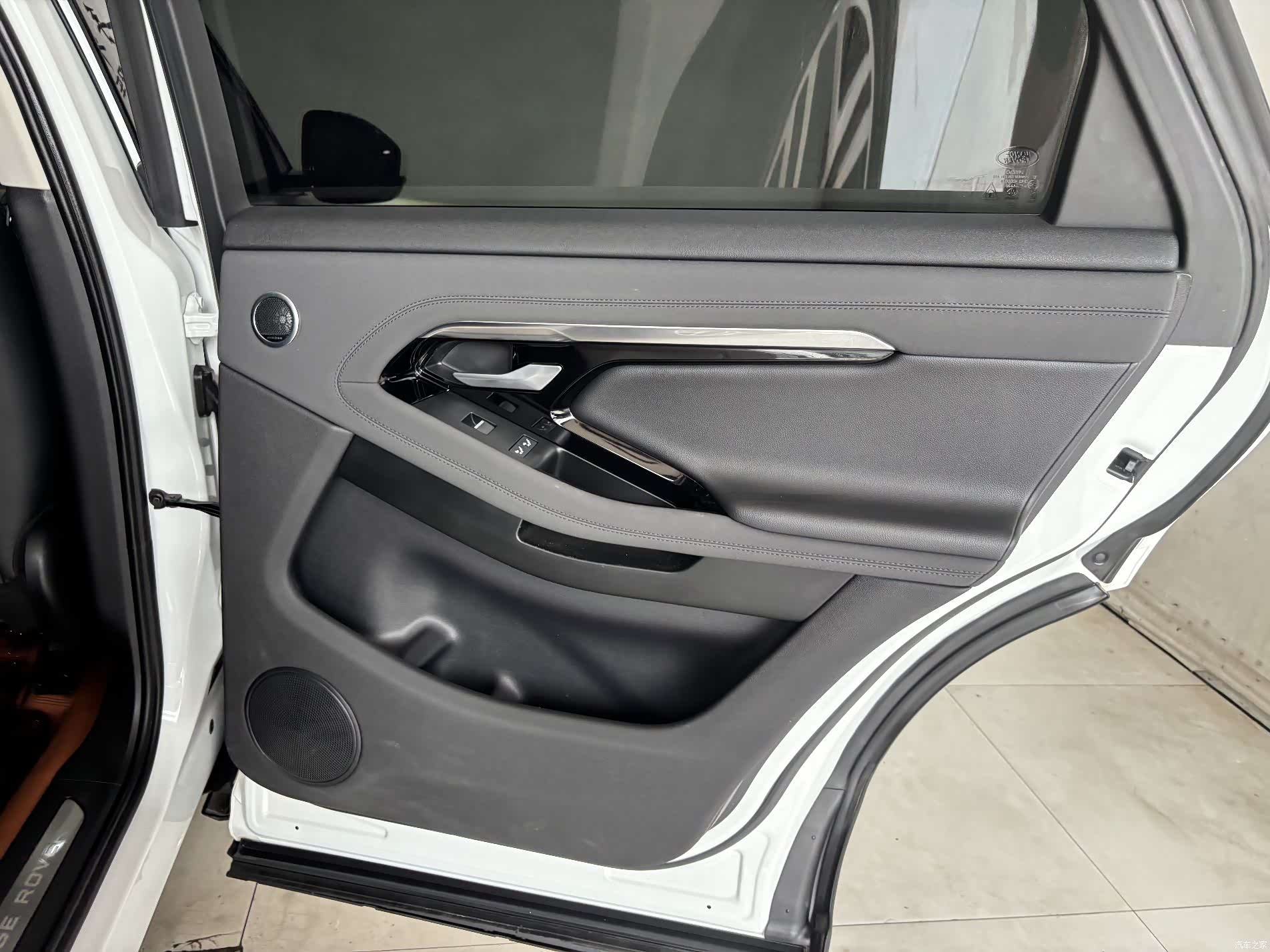 Land Rover Range Rover, 2023 22