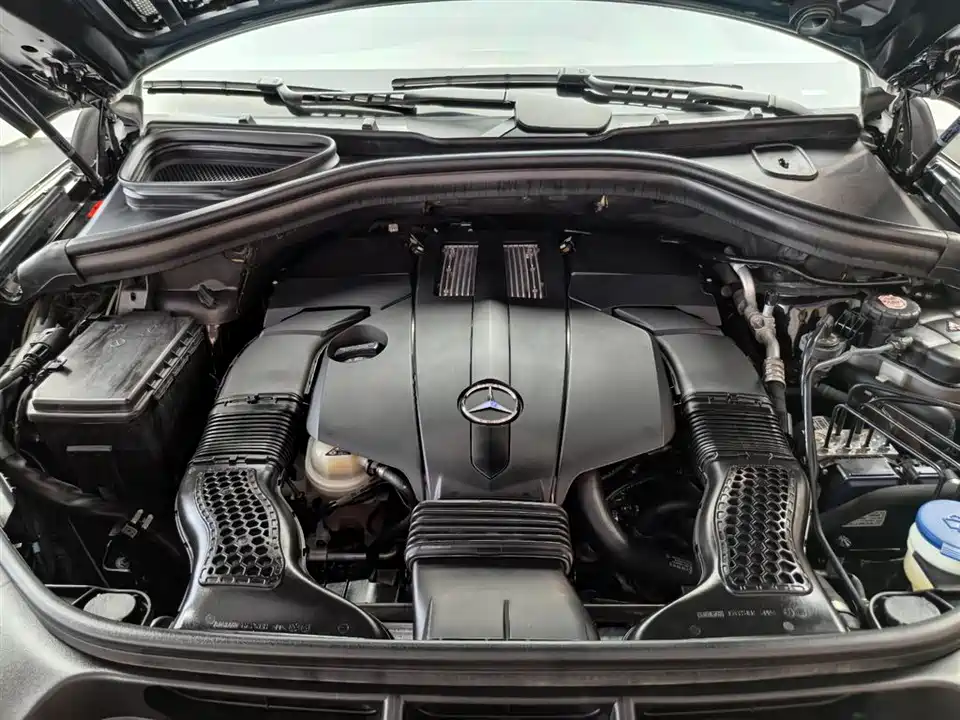 Mercedes-Benz GLS Mercedes-Benz GLS