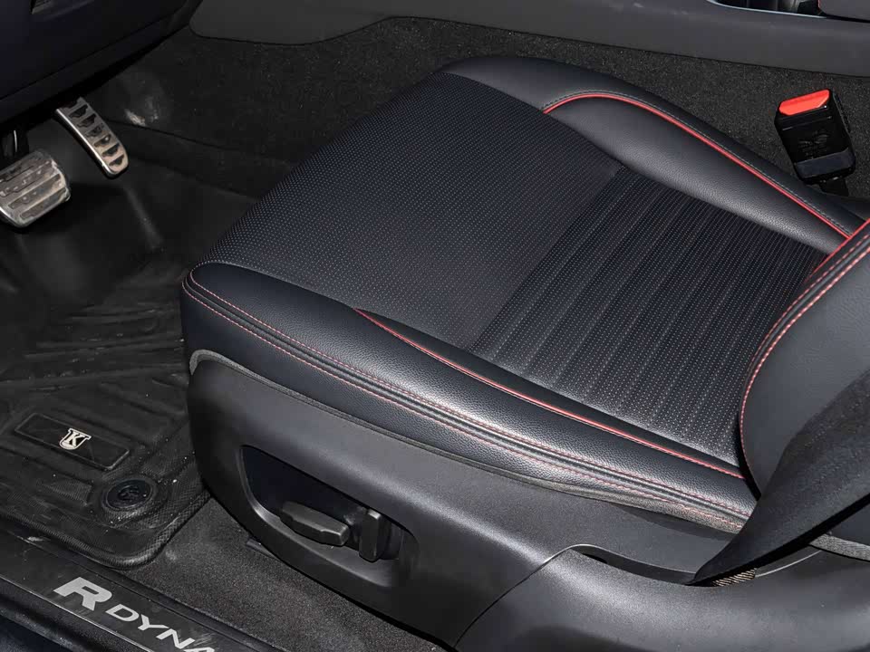 Land Rover Discover sports