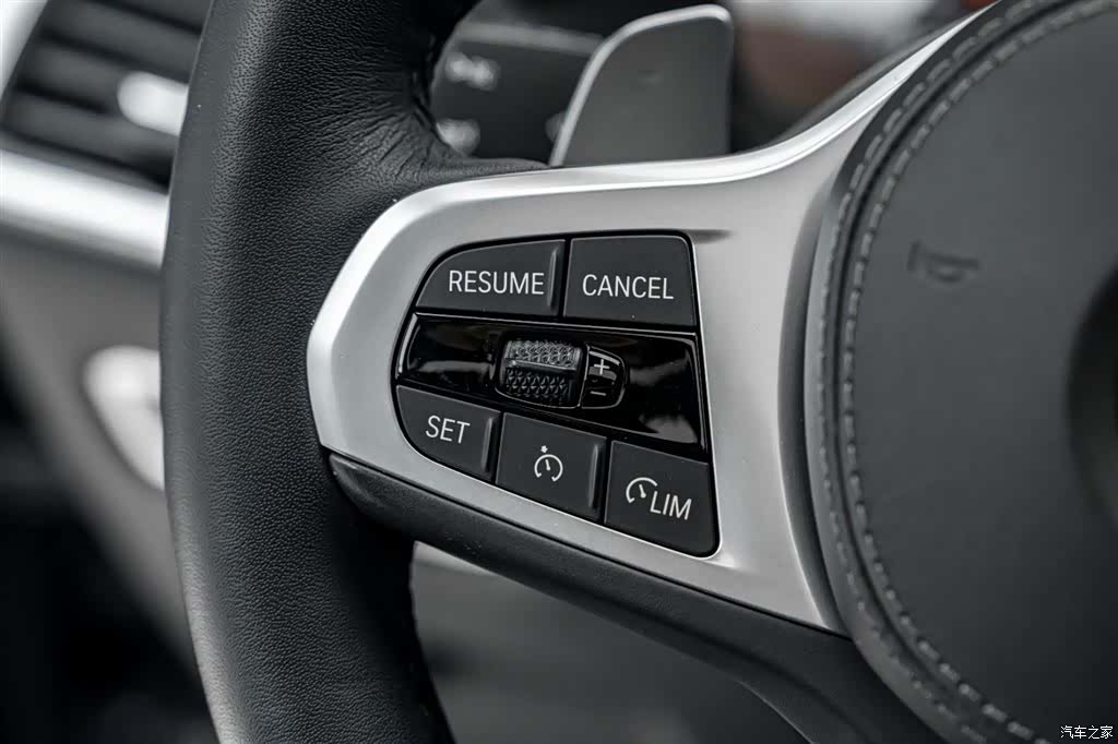 BMW X6, 2021 9