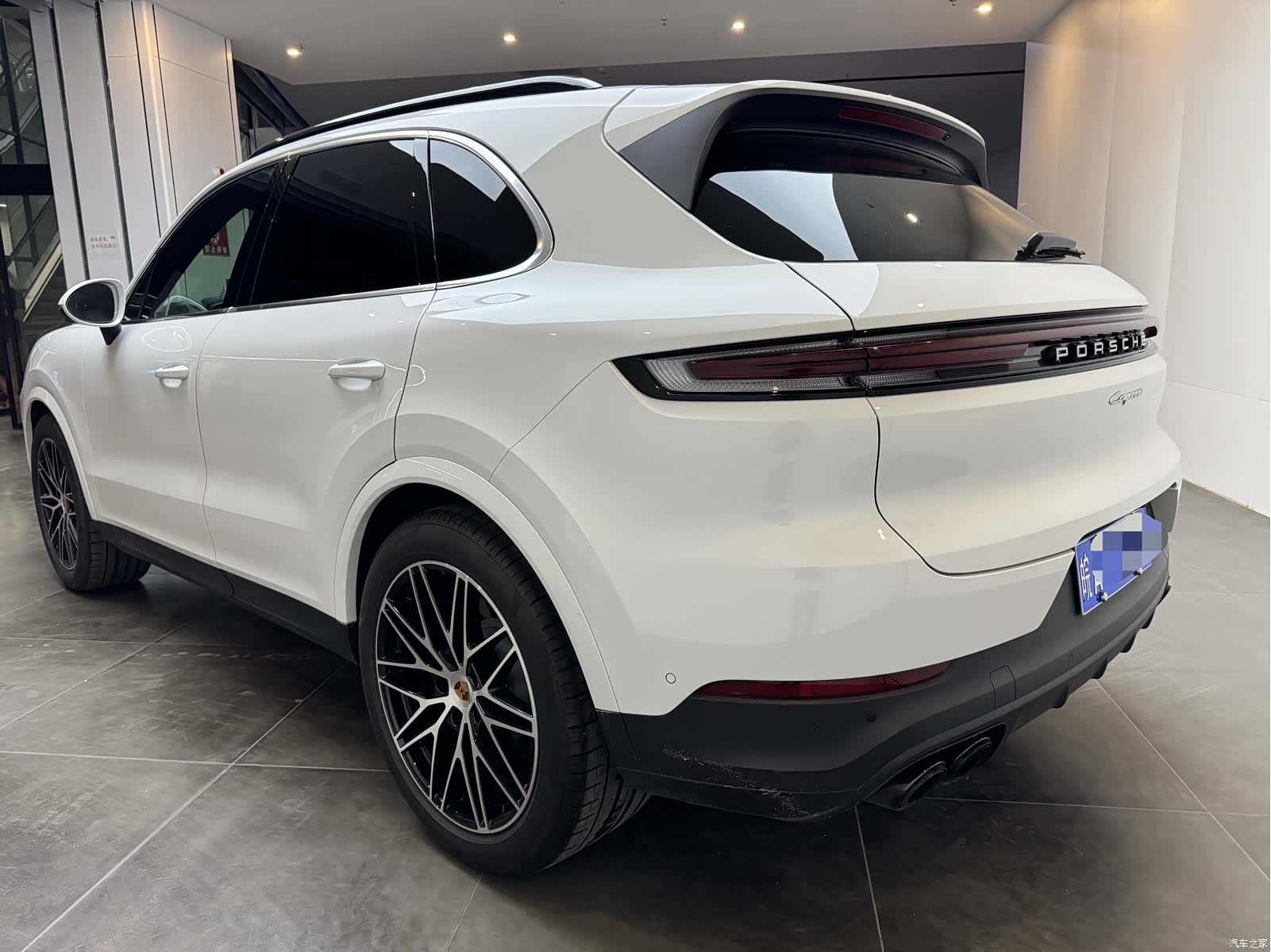 Porsche Cayenne, 2025 4