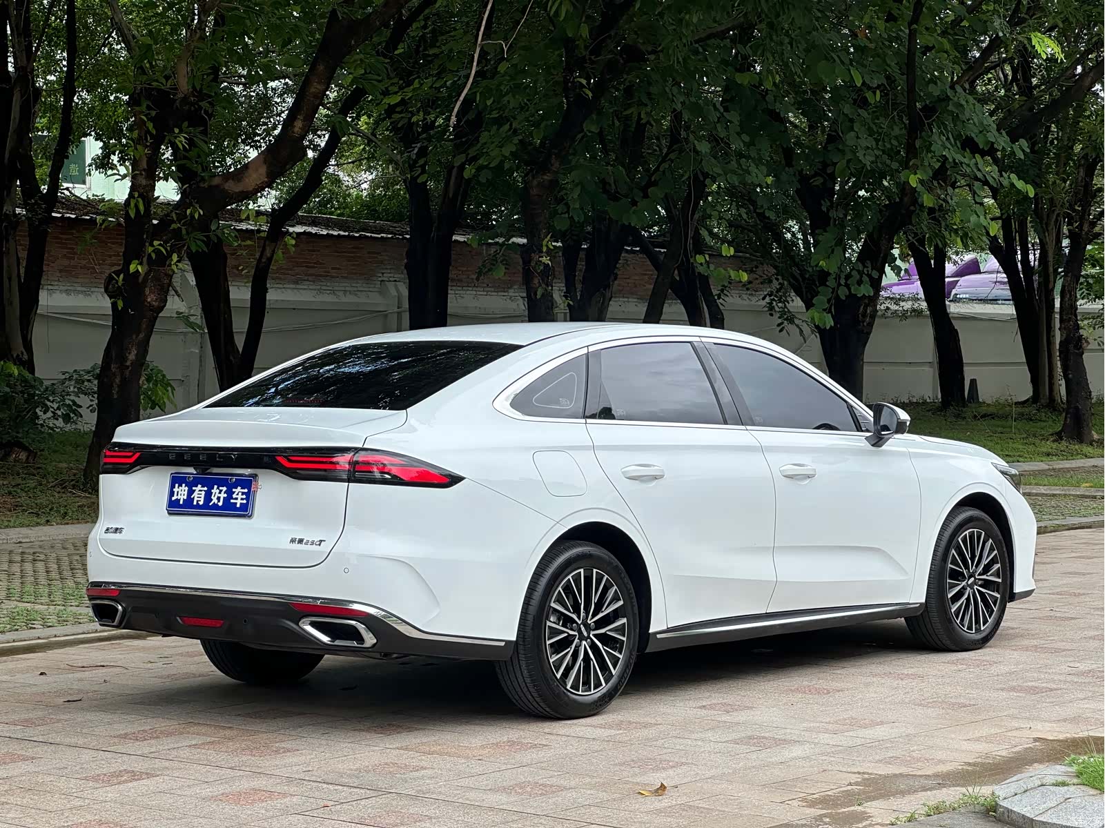 Geely Emgrand, 2026 6
