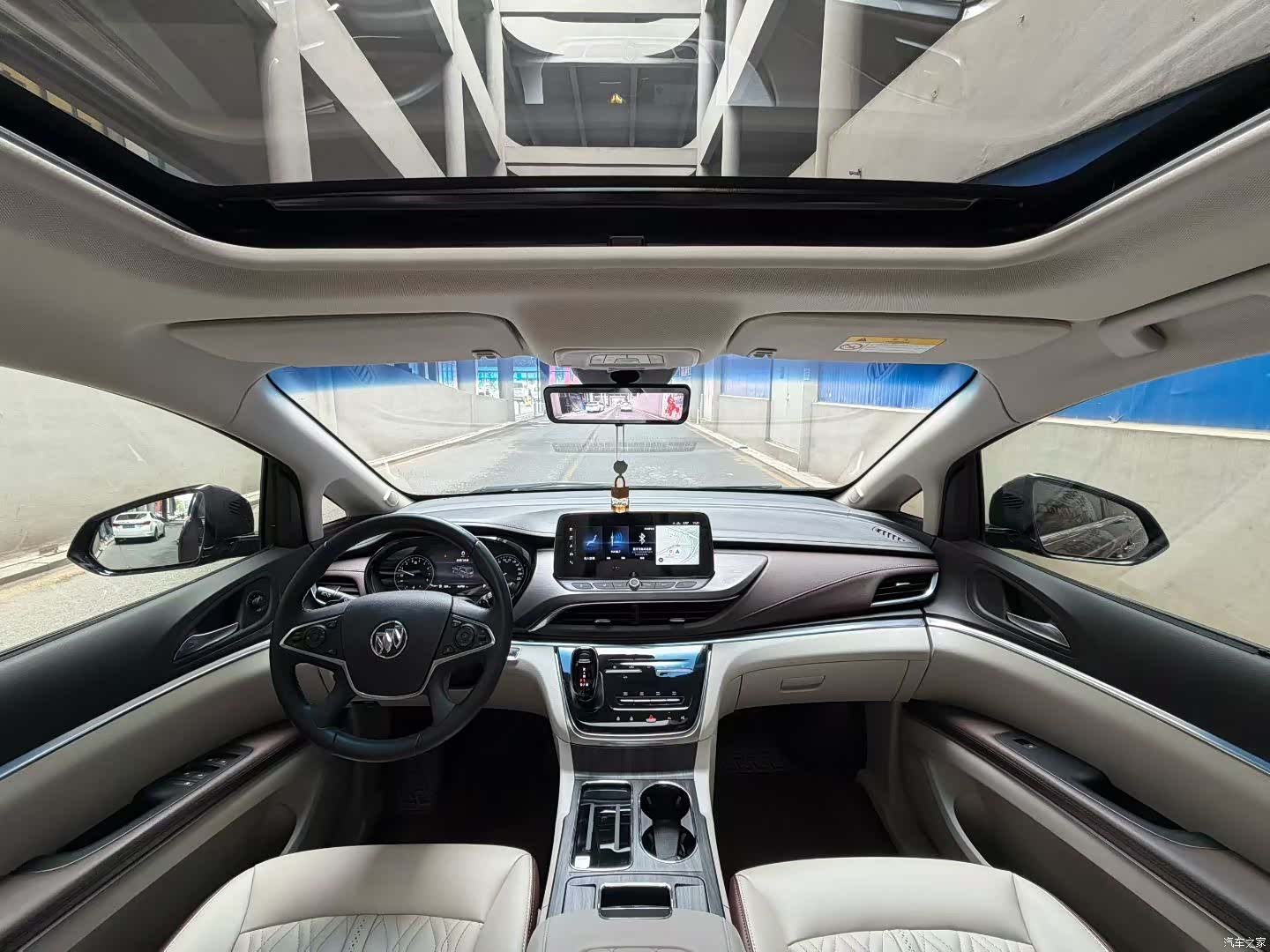 Buick GL8, 2021 9