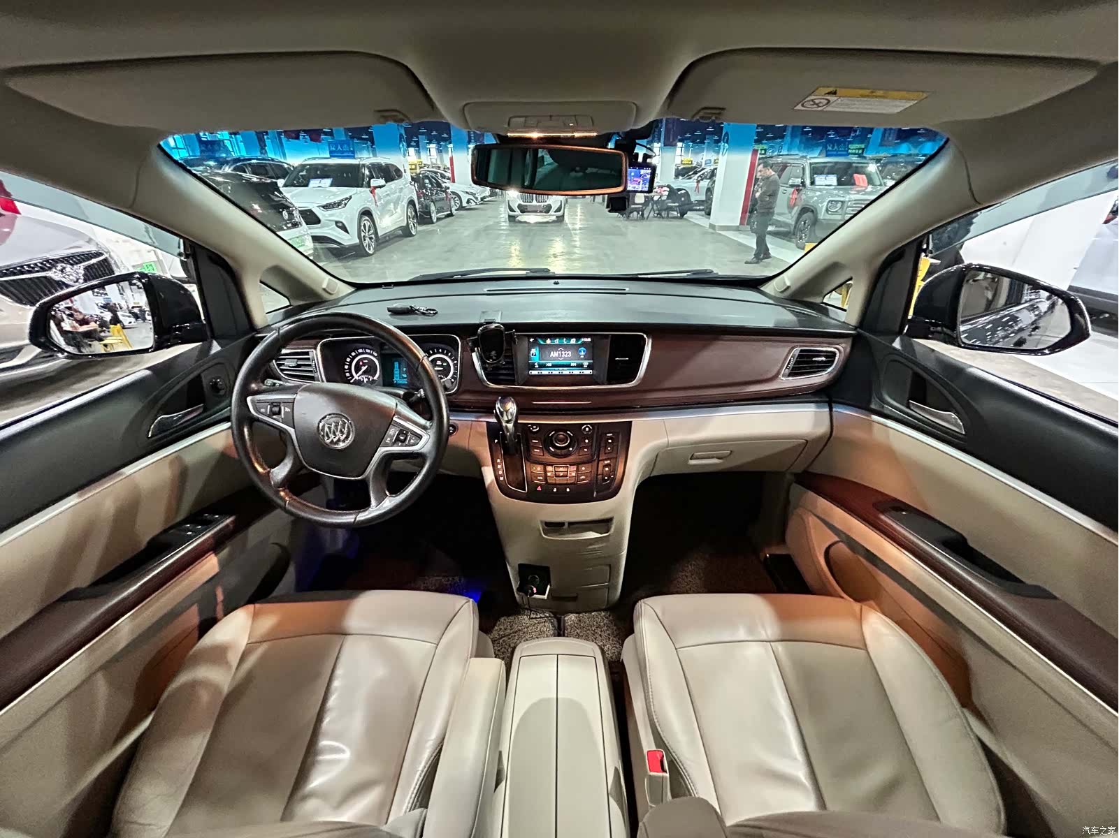 Buick GL8, 2019 8