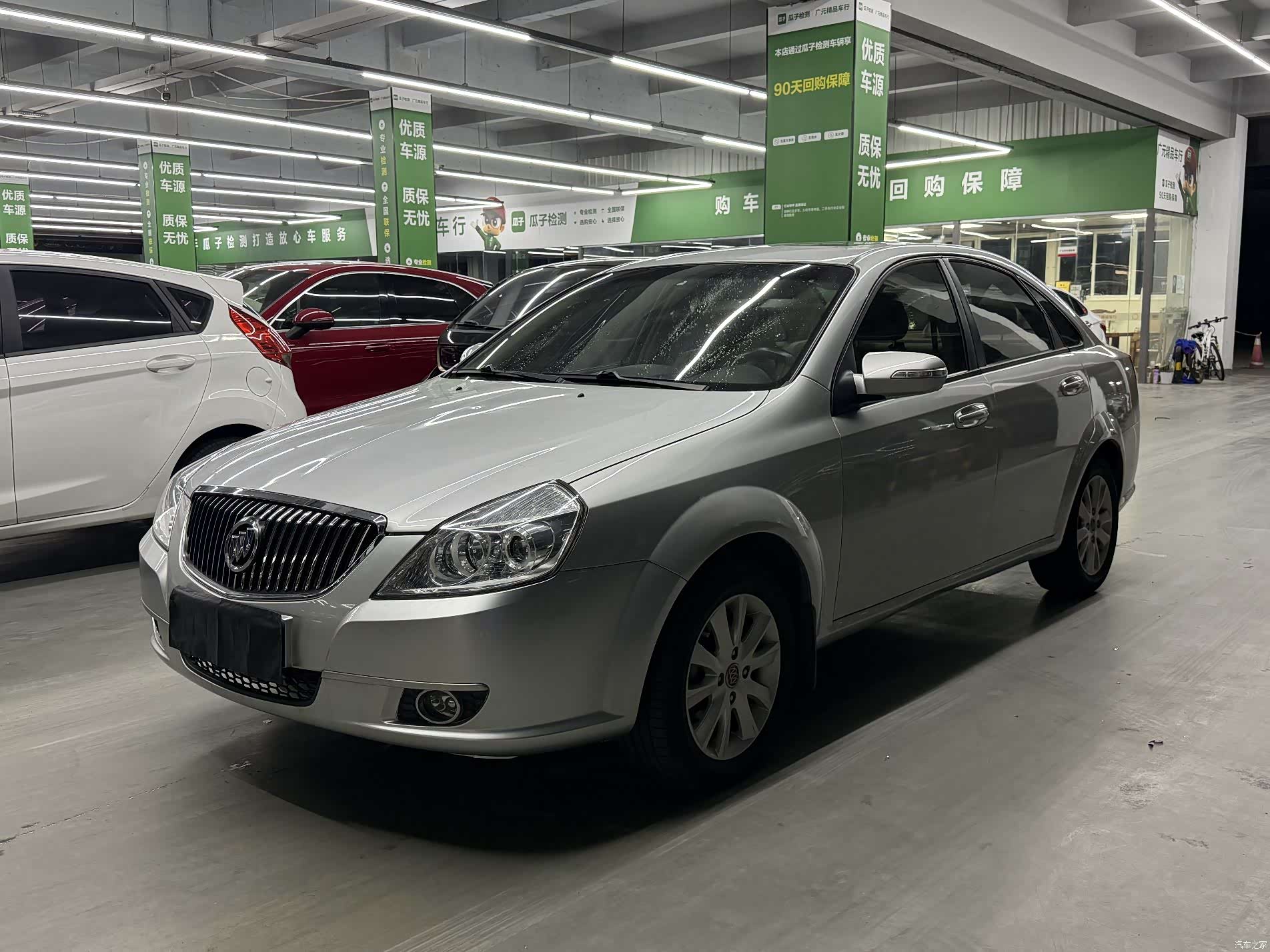 Buick 1.6LX-MT, 2011 1