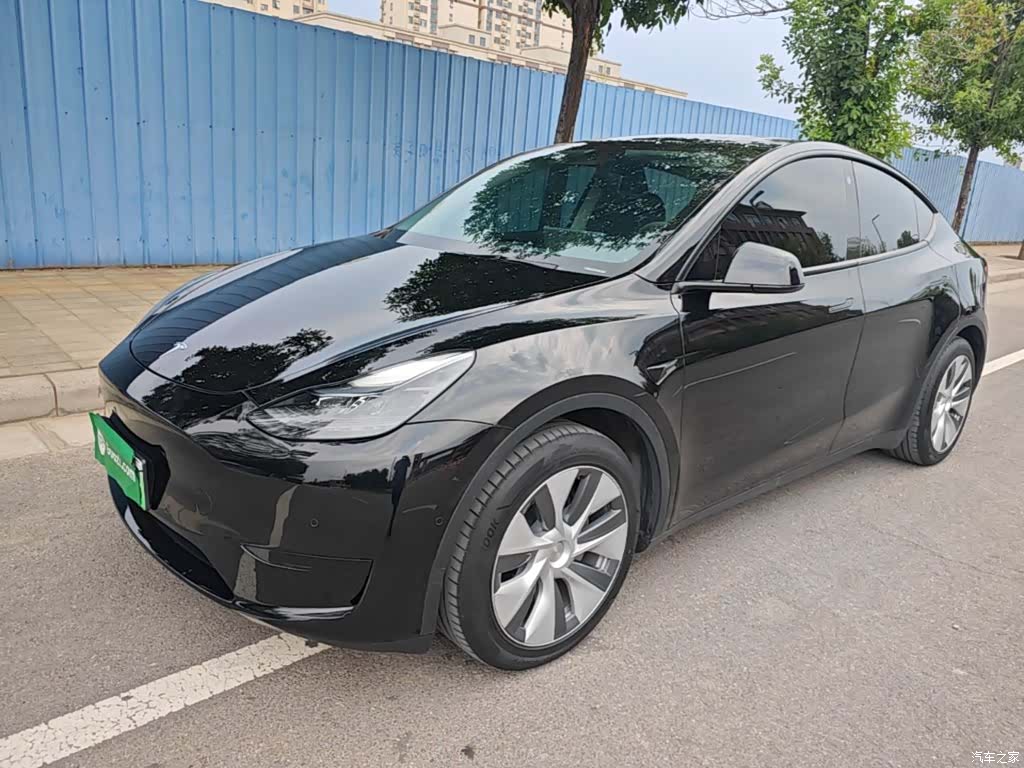 Tesla Model Y, 2022 2