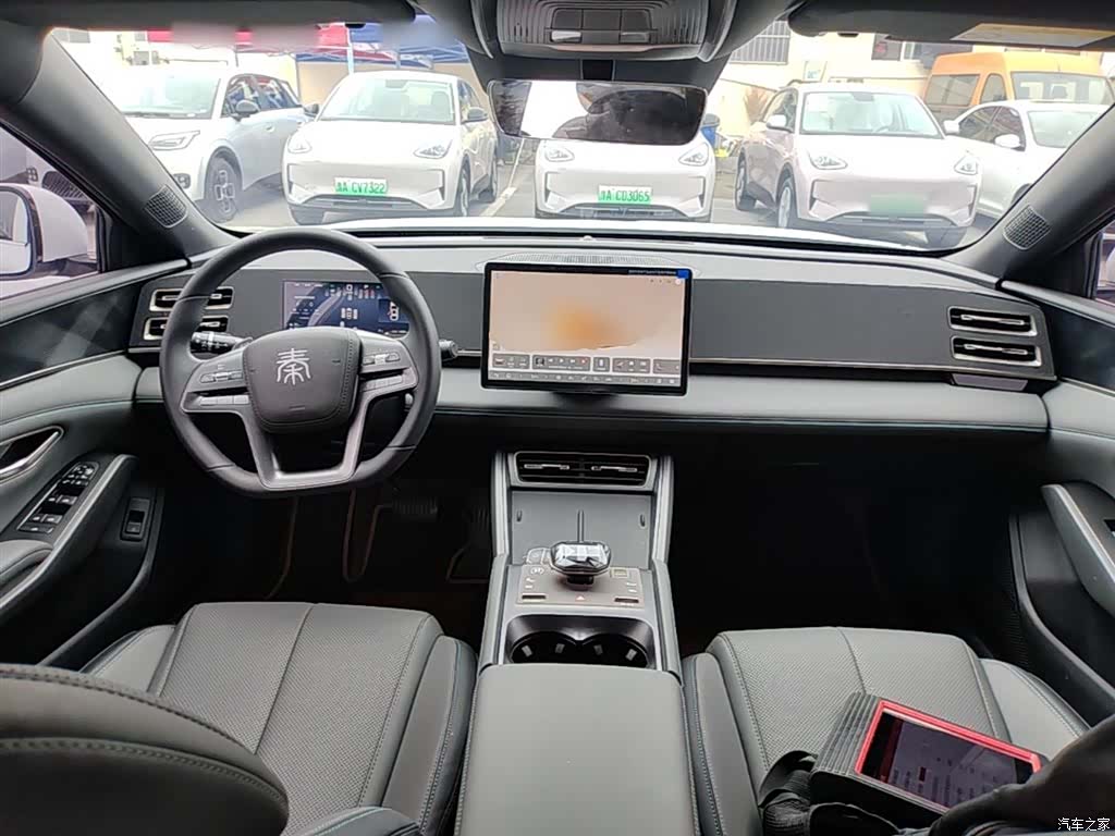 BYD Qin, 2025 10