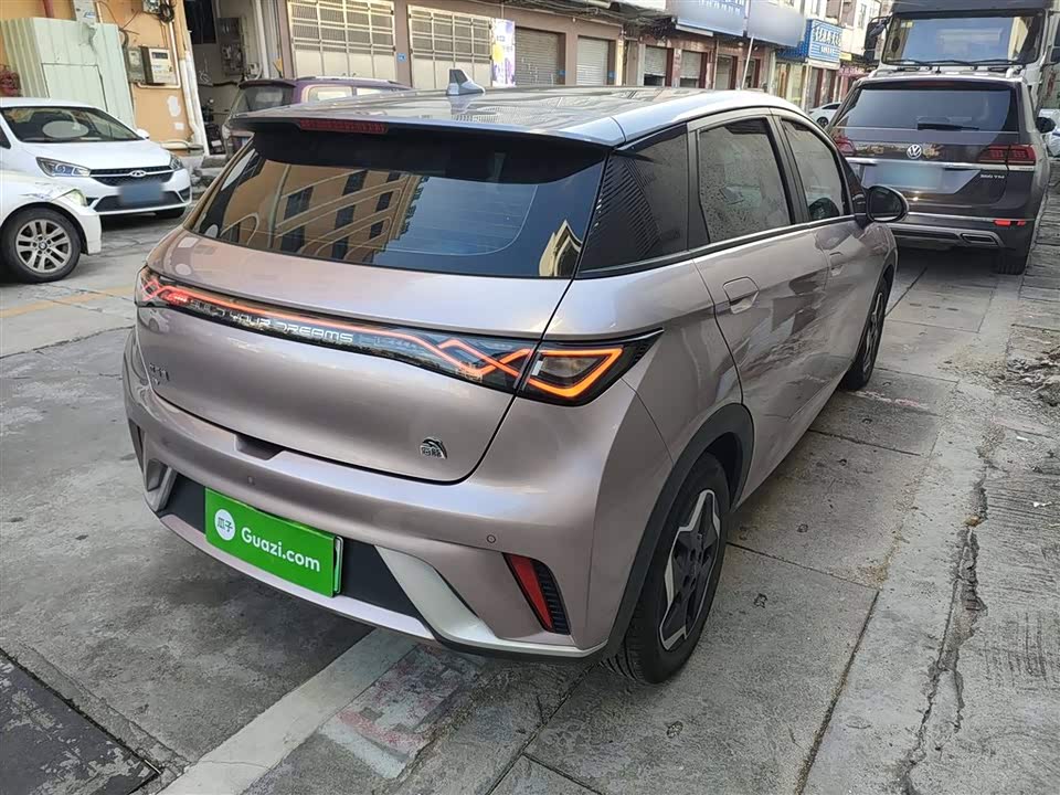 BYD dolphin BYD dolphin