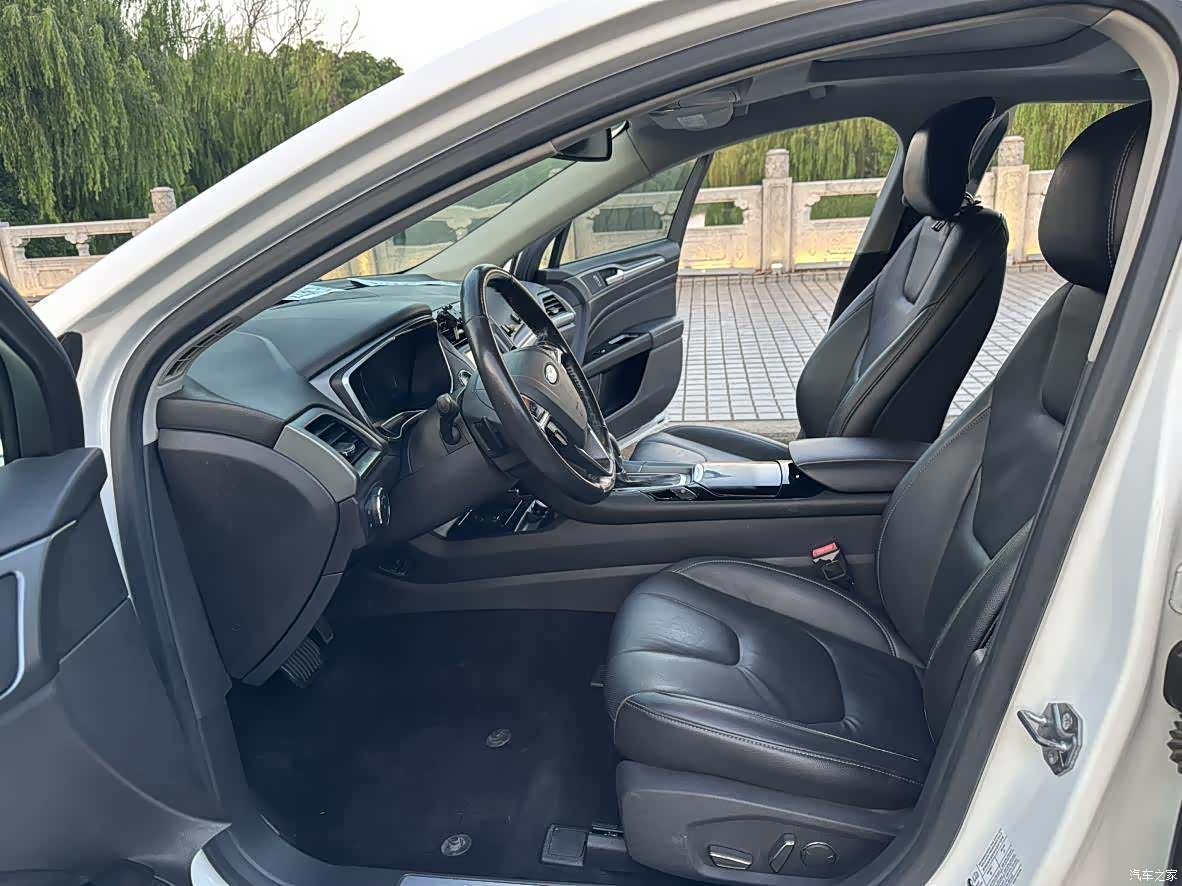 Ford Mondeo, 2014 8