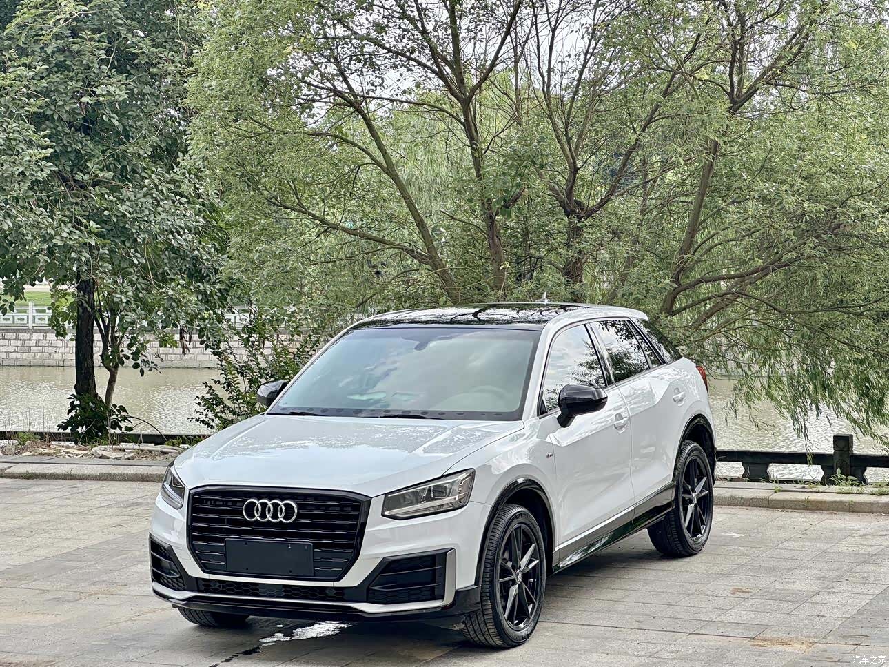 Audi Q2L, 2020 1
