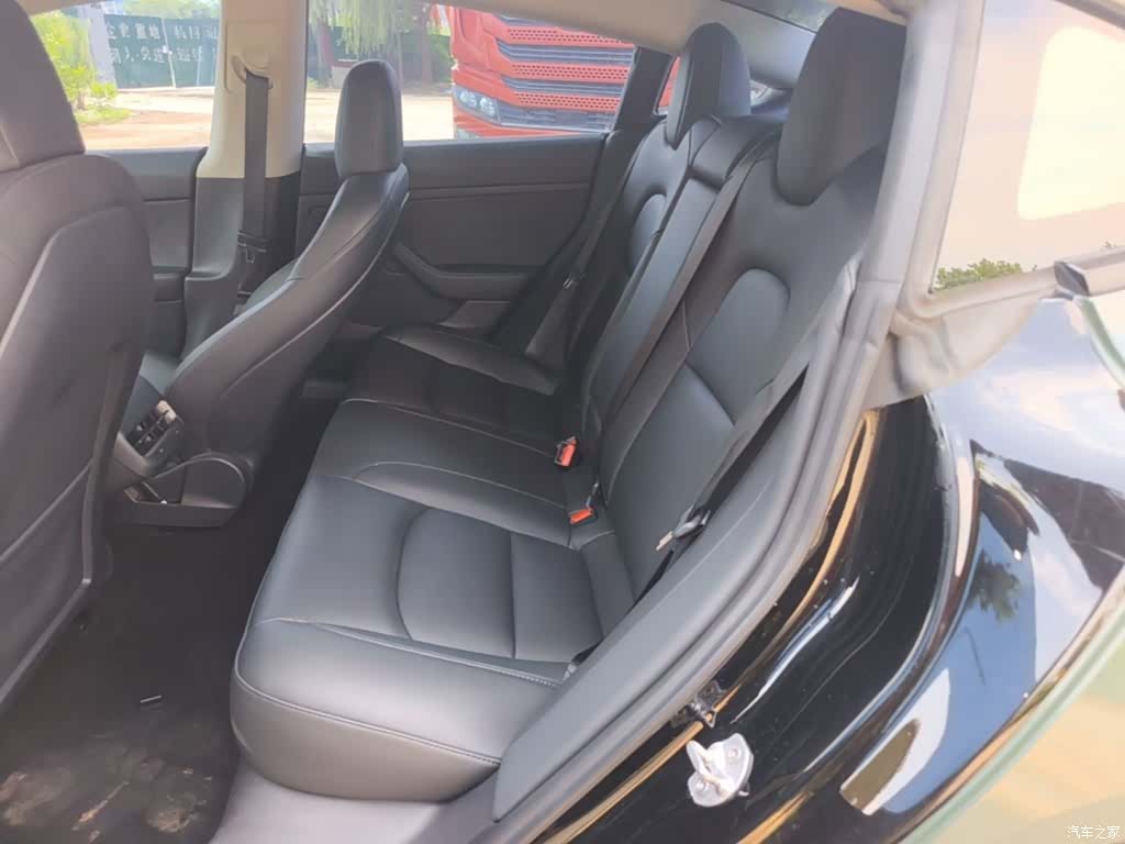 Tesla Model 3, 2021 17
