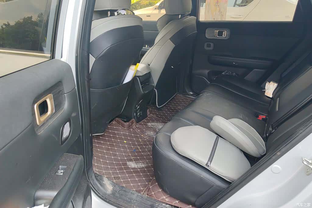 Wuling Starlight, 2024 11