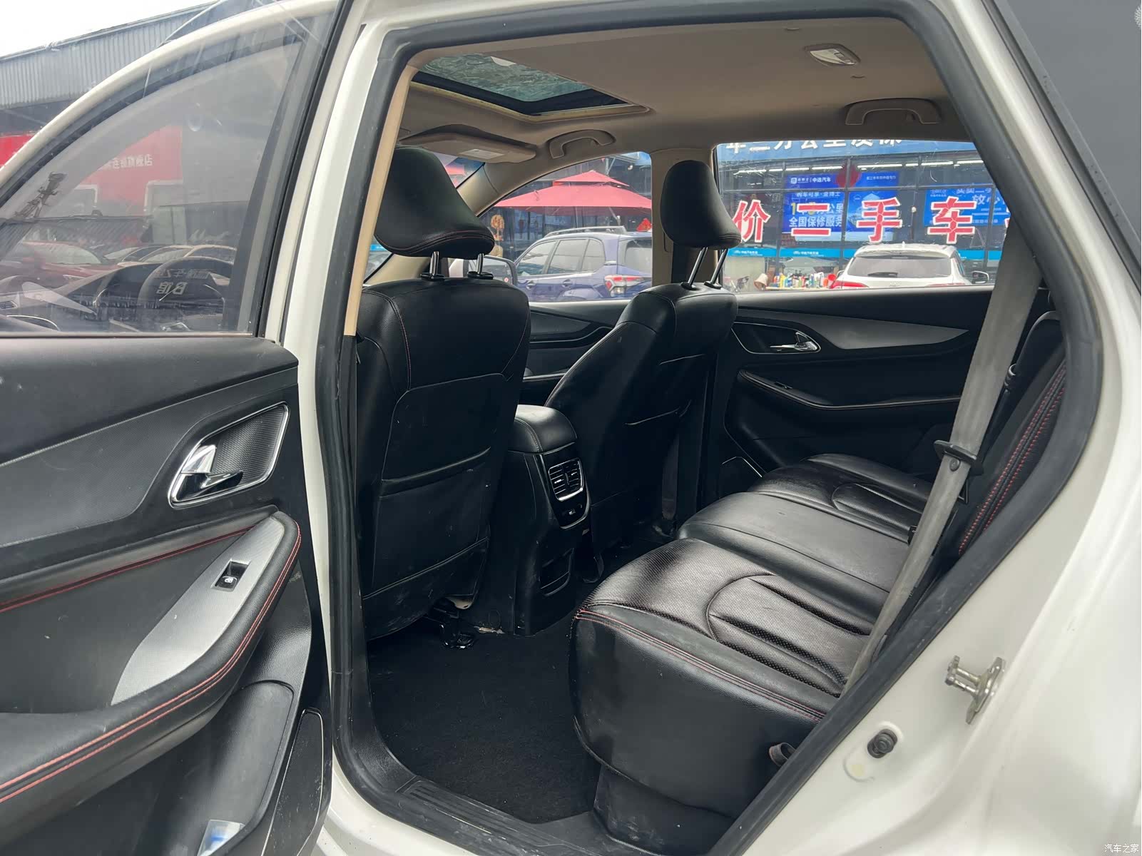 Wuling 560, 2017 8